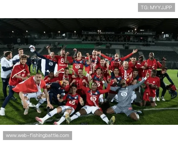 吉鲁绝杀助里尔晋级欧联附加赛,39岁老将成关键先生 吉鲁绝杀助里尔晋级欧联附加赛,39岁老将成关键先生