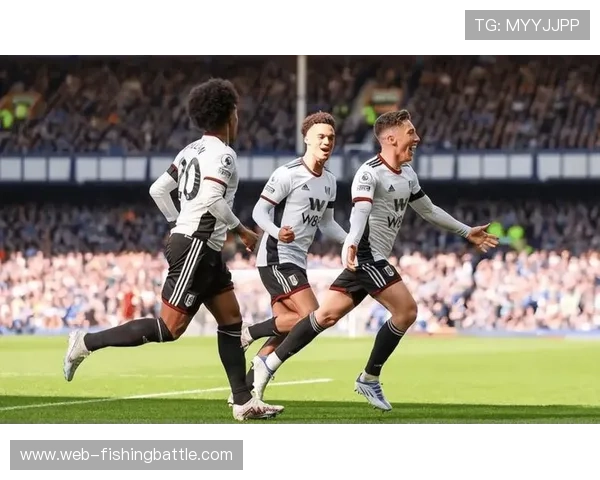 富勒姆vs埃弗顿上演中游对决，两队积分相同争夺欧战席位