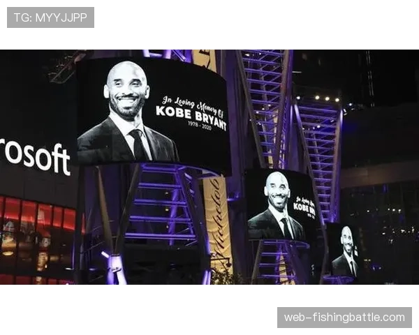 现场观众高呼“我们要科比”，湖人主场举行已故名宿雕像揭幕一周年纪念